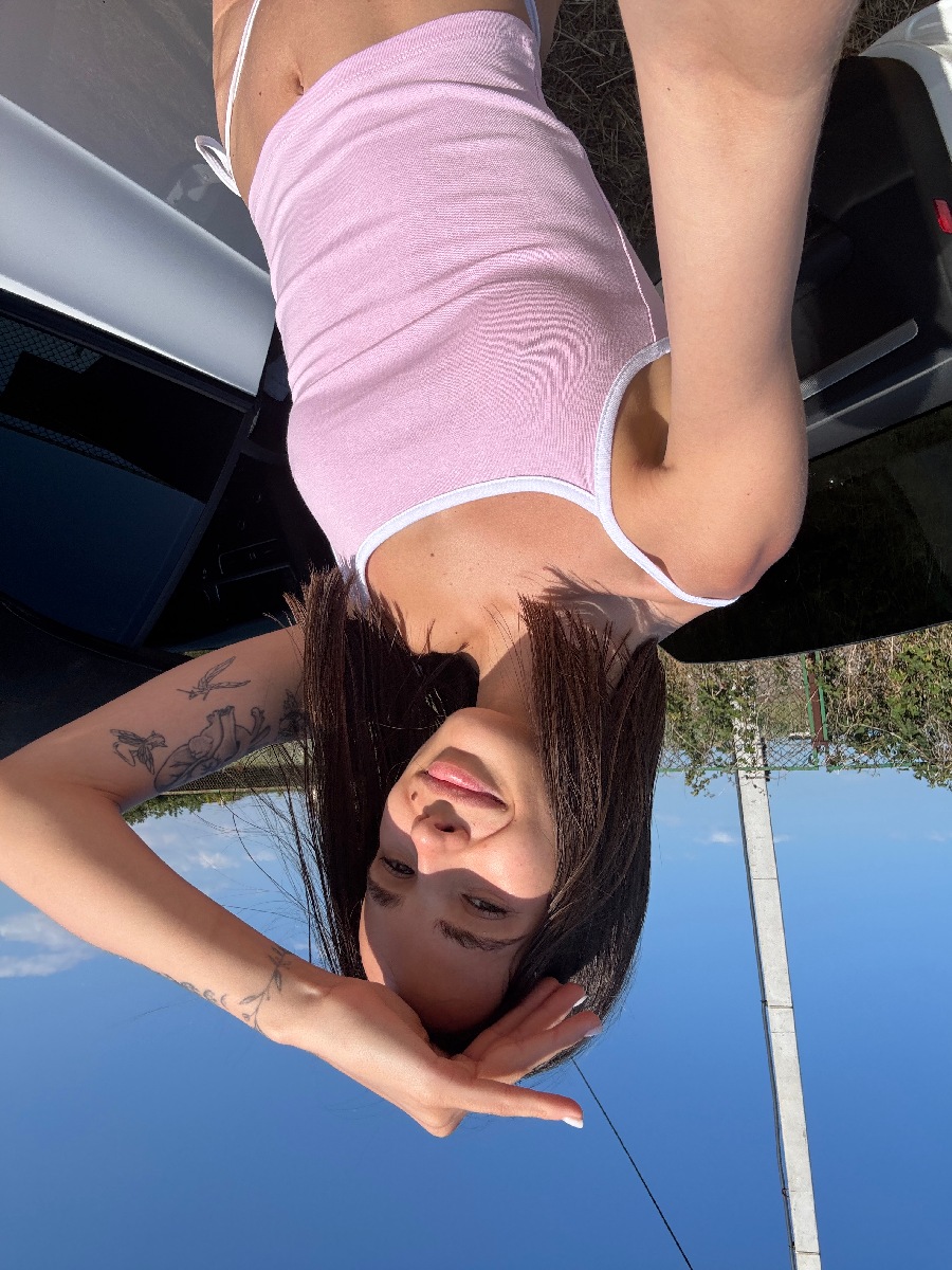 Sexy model Tina in Mianyang